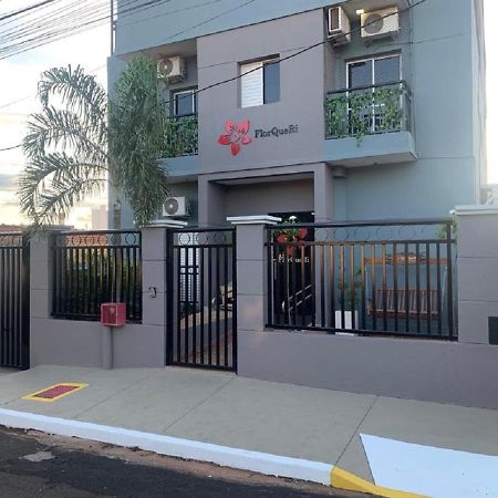 Flor Que Ri - Flats Mobiliados Na Melhor Localizacao Olímpia Eksteriør bilde