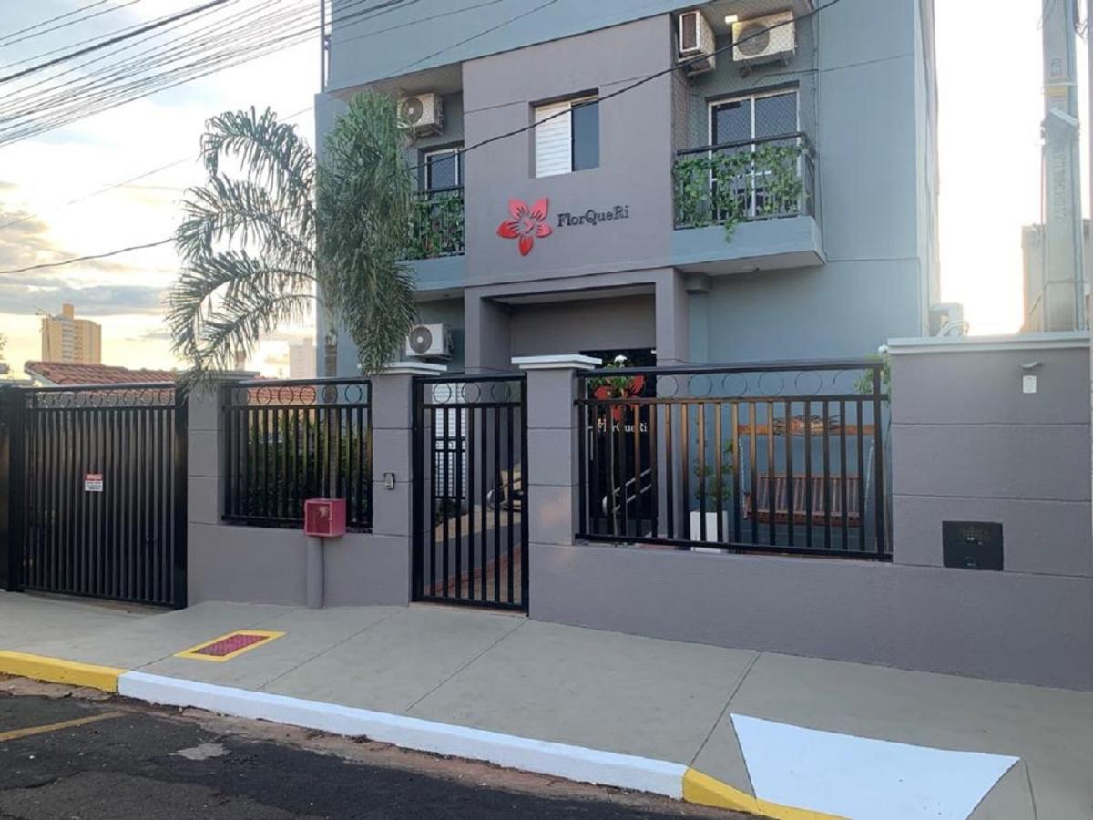 Flor Que Ri - Flats Mobiliados Na Melhor Localizacao Olímpia Eksteriør bilde